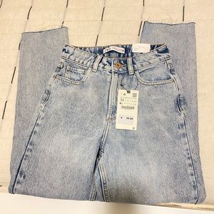 Light washed jeans by Zara